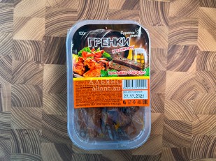 Орехи: Сурские гренки Крылышки баффало (100 гр)